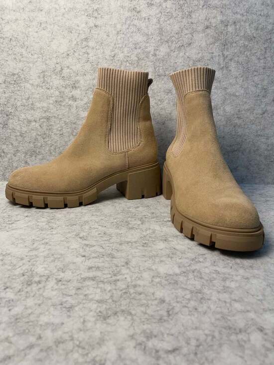 Steve Madden Shoes - Size 7.5 Steve Madden Tan Suede Lug Sole Chelsea Ankle Boots